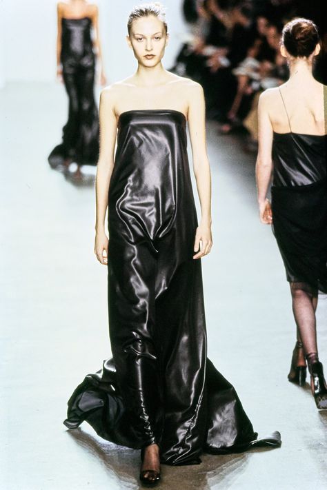 Calvin Klein Collection Fall 1999 Ready-to-Wear Fashion Show - Liisa Winkler