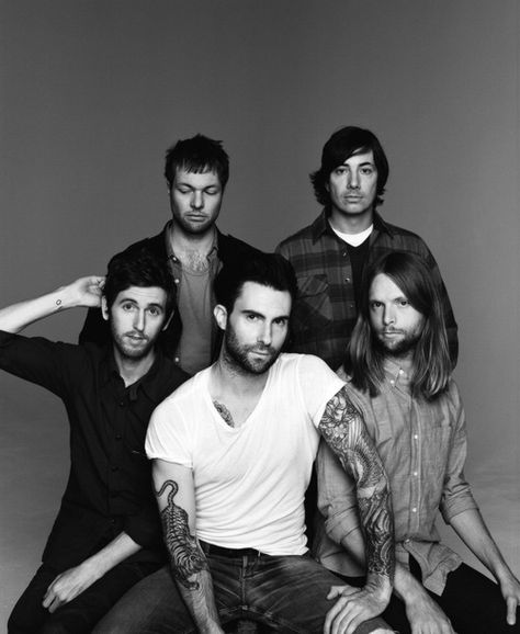 See Maroon 5 in concert. Best. Band. Ever. :) JUST got back from their concert with Kelly Clarkson. UHHMAZING. Witcher Wallpaper, Seductive Eyes, Good Charlotte, Christopher Plummer, Freddy Mercury, Adam Levine, Maroon 5, New Rock, Pop Rock