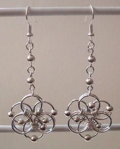 Craft ideas 9014 - Pandahall.com #earrings #pandahall #dangleearrings Chainmaille Earrings, Jump Ring Jewelry, Chainmaille Jewelry, Chainmail Jewelry, Chain Maille Jewelry, Chain Maille, Beads Earrings, Split Rings, Earrings Inspiration