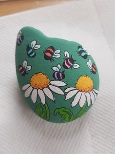 Brick Painting, Rock Painting Flowers, Painted Garden Rocks, Garden Rock Art, Rock Flowers, Diy Rock Art, Painted Rock Animals, Craft Painting, Stone Art Painting