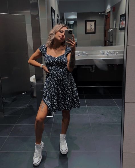 Hightop Converse Dress Outfit, Converse And Dress Outfit Formal, Platform Converse Outfit Dress, Platform Converse With Dress, Converse Platforms Outfit, Dress With Converse Outfit, Converse And Dress Outfit, Dress And Converse Outfit, Dresses With Converse