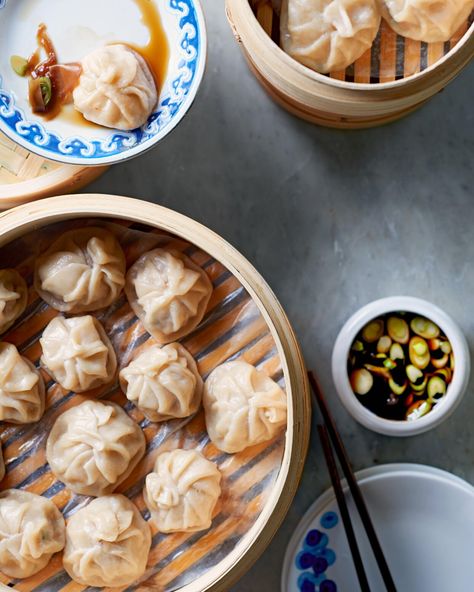 steamed-dumplings-RU280644 Dumplings Recipe Chinese, Steamed Dumpling, Make Dumplings, Classic Savory, Rice Dumpling, Chinese New Year Food, Dumpling Dough, How To Make Dumplings, Sweet Dumplings