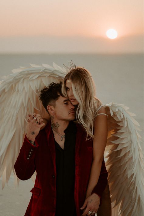 Dreamy angel themed photoshoot at bonneville salt flats in Utah by brianna gomez photography Angel Wings Photoshoot Ideas, Angel And Demon Couple Costume, Devils Couple Costume, Photoshoot Theme Ideas, Angel Photoshoot, Angel Wings Photography, Dreamy Photoshoot, Wings Photography, Themed Photoshoot