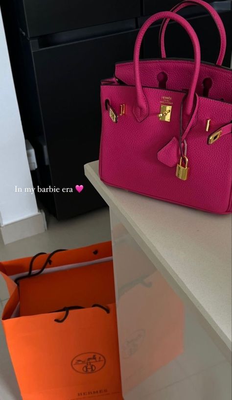 Pink Hermes Bag, Pink Birkin Bag, Birkin Bag Aesthetic, In My Barbie Era, Pink Birkin, Pink Hermes, Hermes Kelly Bag, Mode Abaya, Pink Barbie