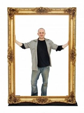 Reception: Hang Giant Picture Frame, have people pose behind them as moving pictures! Giant Picture Frame, Picture Frames For Parties, Alice In Wonderland Party Ideas, Wonderland Party Ideas, Alice In Wonderland Props, Vegas Theme Party, Wonderland Decorations, Empty Picture Frames, Graduation Pic Ideas