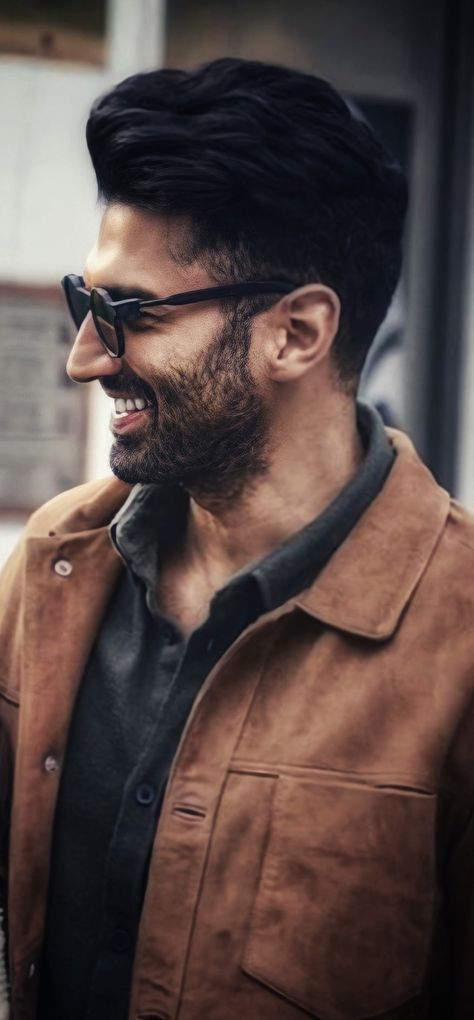 Aditya Roy Kapoor Aesthetic, Siddharth Malothra, Aditya Roy Kapoor, Roy Kapoor, Rockstar Aesthetic, Soft Boy, Batman Wallpaper, Bear Wallpaper, Aesthetic Guys