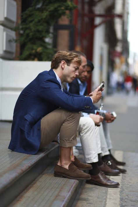 Blue Linen Suit, Loafers Men Outfit, Brown Suede Loafers, Loafers Outfit, Oxford Shirts, Sharp Dressed Man, Linen Suit, Men Style Tips, Men Street