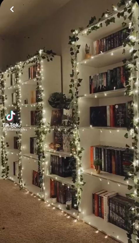 Aestethic Bookshelf, Bookshelf Fairy Lights, Book Worm Room Aesthetic, Harry Potter Camera, Book Aesthetic Room, Light Bookshelf, Wooden Book Shelves, Book Room Ideas, Bookish Bedroom