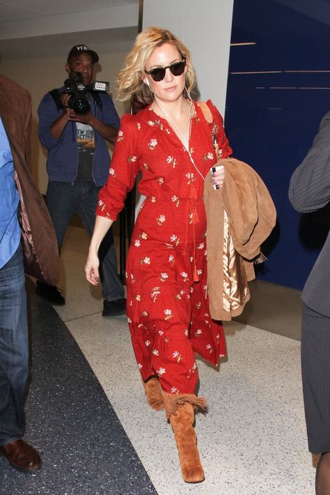 Celebrity Travel Style, Celebrity Summer Style, Boho Twists, Stylish Celebrities, Popsugar Fashion, Fringe Boots, Kate Hudson, Celebrity Street Style, Star Style