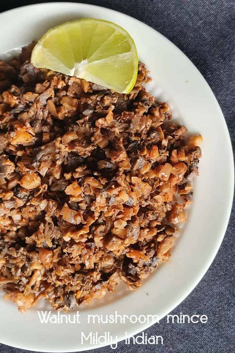 walnut mince. Walnut Mushroom Meat Recipes, Vegetarian Mince Recipes, Mushroom Minced Meat, Vegan Minced Meat Recipes, Christmas Fare, Vegan Meat Recipe, Best Vegetable Recipes, Fast 800, Minced Meat Recipe