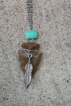 Wire Wrapped Arrowhead, Homemade Dream Catchers, Weaving Sculpture, Arrow Head Necklace, Arrowhead Jewelry, Arrowheads Jewelry, Arrowheads Design, Antler Buttons, Arrow Heads