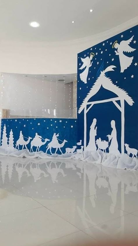 Crib For Christmas Decorating Ideas, Christmas Mural Ideas, Pesebres Navidad Ideas, Christmas Board Decoration, Christmas Stage Decorations, Christmas Nativity Scene Display, Christmas Crib Ideas, Classroom Christmas Decorations, Church Christmas Decorations