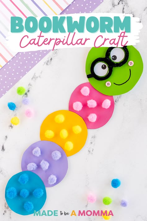 A fun and simple bookworm caterpillar craft to celebrate reading with kids in elementary school as they learn to love reading. Preschool Reading Crafts, Worm Arts And Crafts For Kids, Books And Crafts For Kids, Bookworm Craft, Worm Craft, Book Crafts For Kids, Library Crafts, Book Themed Crafts, Worm Crafts