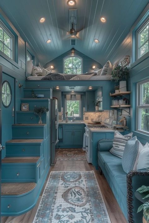 21 Ideas To Make The Most of a Tiny Cabin - Decoholic Mini Cabin Ideas, Tiny Cabins Interiors, Small Cabin Ideas, Mini Cabin, Small Farmhouse Kitchen, Small Home Ideas, Tiny Cabins, Small Farmhouse, Van Interior