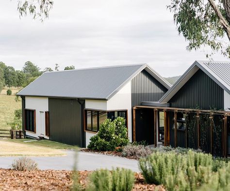 Marble Benchtop, Modern Country Home, Provincial Home, Pretty Bedroom, Shed Homes, Country Style Homes, Australian Homes, Modern Country, Barn Style