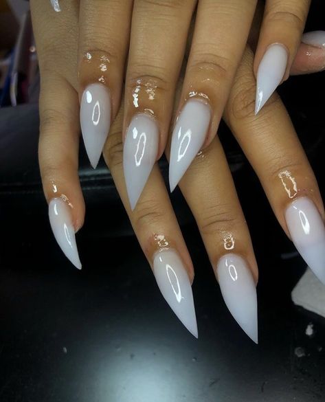 Milky White Nails Pointy, Sharp Stilleto Acrylic Nails, Plain Stilleto Acrylic Nails, Bubble Bath Stilleto Nails, Clear Pointy Nails, Medium Length Stilleto Acrylic Nails, Cream Stiletto Nails, Medium Stelito Nails, White Stelito Nails