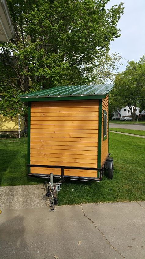 This Man Built a Cheap DIY Micro Camper with Fold Out Picnic Table! Camping Trailer Diy, Small Camping Trailer, Homemade Camper, Diy Camper Trailer, Cargo Trailer Camper, Tiny House Camper, Dirt Cake, Trailer Diy, Vintage Camper Remodel