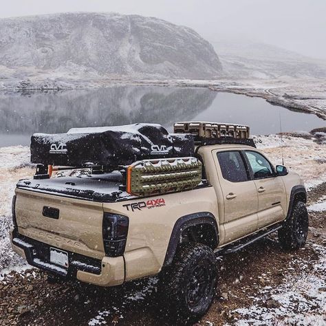 ROAM 4x4 στο Instagram: "@lastlineofdefense has built a beast of a #tacoma. #roam4x4 #offroad #4x4 #overlanding #trdtacoma #rooftoptent #neverstopexploring…" Tactical Toyota Tacoma, Tacoma Truck Mods, Overlanding Tacoma, Tactical Truck Ideas, Toyota Tacoma Off Road, Overland Tacoma, Hunting Truck, Toyota Tacoma Mods, Tacoma Mods