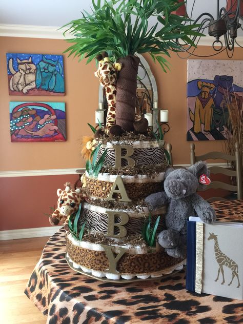 Safari Diaper Cake, Zoo Baby Shower, Safari Baby Shower Boy, Lion King Baby Shower, Baby Shower Safari Theme, Diaper Cake Boy, Jungle Baby Shower Theme, Baby Shower Diaper Cake, Baby Diaper Cake