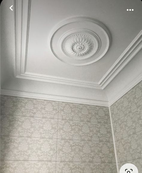 Pop Cornice Molding Design, Pop For Dining Hall, Plaster Ceiling Design, Pop Design For Hall, Pop Design For Roof, Molding Ceiling, Luxury Ceiling Design, Simple Ceiling Design, Down Ceiling Design