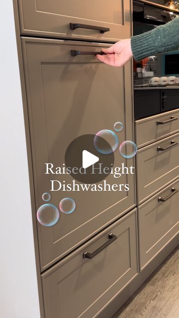 Elevated Dishwasher Kitchens, Raised Dishwasher Ideas, Raised Dishwasher, Cabnits Kitchen, Dishwasher Cabinet, Woodland House, Kitchen Games, Kitchen Organisation, Kitchen Cabinets Decor