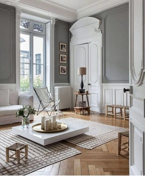 living room with grey walls white furniture wood flooring and floor to ceiling windows Haussmann Interior, French Style Interior, Parisian Interior, French Interior Design, Parisian Apartment, French Interior, French House, Living Room Grey, Grey Walls