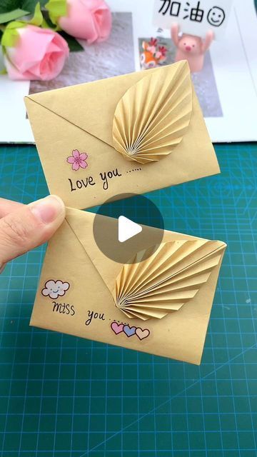 Folding Envelopes Diy Paper, Handmade Envelopes Diy, Handmade Envelopes Creative, Origami Cards Diy, Envelope Decorating Ideas, Paper Envelope Diy, Diy Envelope Tutorial, Envelope Diy Paper, Creative Envelope