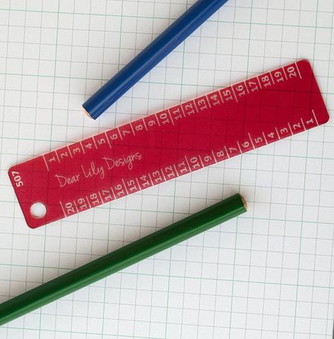 A ruler designed specifically for your bullet journal Bullet Journal Stencils, High School Art Lesson Plans, How To Bullet Journal, Paper Bag Album, Bullet Journal Supplies, Smash Book Pages, Bujo Planner, Pretty Journals, Paper Things