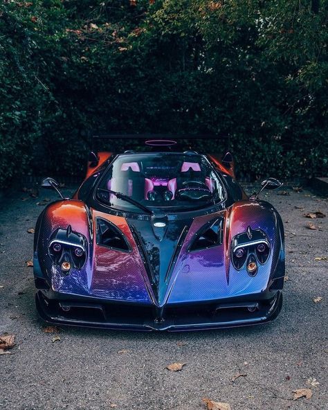 Pagani Roadster, Pagani Car, Gamer Cat, Stanced Cars, Pagani Zonda, Pretty Bike, Exotic Sports Cars, Car Graphics, Racing Stripes