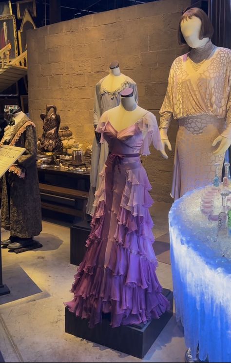 Harry Potter Prom Dress, Hermione Yule Ball Dress, Hermione Yule Ball, Hermione Dress, Yule Ball Dress, Fancy Clothes, Yule Ball, Harry Potter Collection, Winter Formal