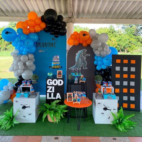 King Kong And Godzilla Birthday Party, Godzilla Balloon Garland, Godzilla Vs King Kong Birthday Party, King Kong Godzilla Party, Godzilla Party Decorations, Godzilla X Kong Birthday Party, Godzilla Vs Kong Party Ideas, Godzilla King Kong Birthday Party, Godzilla Kong Birthday Party