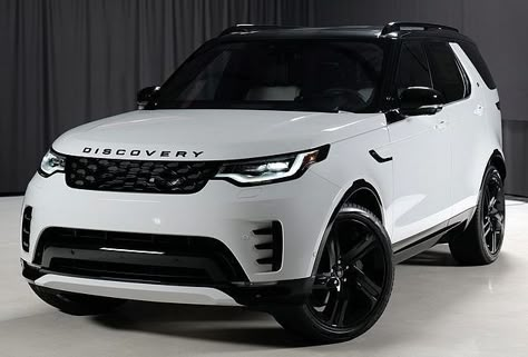 2021 Land Rover Discovery HSE, White and Black Specs ! Discovery Car, Serene Interior, Range Rover White, Wallpapers Cars, Most Luxurious Car, Cars Tattoo, Dream Cars Range Rovers, Black Specs, Tattoo Car