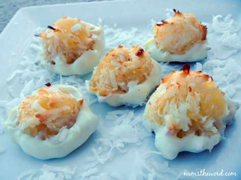 Pineapple Coconut Macaroons - NumsTheWord Easy Desserts To Make, Easy Delicious Dessert, Simple Desserts, Yummy Desserts Easy, Easy To Make Desserts, Bars Cookies, Savory Food, Coconut Macaroons, Gluten Free Sweets