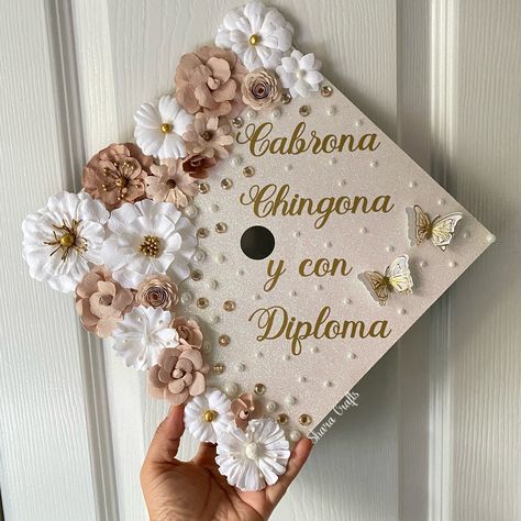 CONGRATULATIONS! You did it! 🎈 Make your Graduation Day even more special, with your decorated cap, handmade especially for you. 🚨This grad cap is pre-made and is available right now ready to ship, in the colors and quote you see in the ad. *The flowers and roses are handmade with card stock paper, the base is also card stock paper with glitter *Cap measures 9.5"x9.5" (standard cap size) with a hole in the middle. *My toppers come with instructions on how to attach topper to your grad cap and come with double sided tape to attach to your grad cap. *This is a decoration that goes on top of your cloth graduation cap (fabric graduation cap not included) *For any other information or custom requests, please feel free to send me a message. *Before placing your order, please read the entire de Hispanic Cap Graduation, Bsw Graduation Cap, Gold Graduation Cap, Aesthetic Grad Cap, Graduation Caps Decorated, Caps For Graduation, Decorated Caps For Graduation, College Cap Decorations, Cap Decoration Graduation