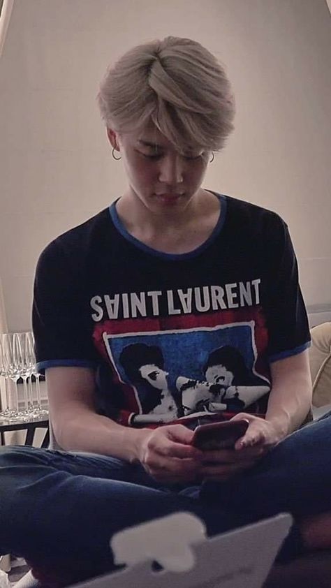 Jimin Selca, Park Jimin Bts Wallpaper, Park Jimin Cute, First Love Bts, Bts Aesthetic Pictures, Bts Jimin Funny, Cartoon Jokes, Park Jimin Bts, Bts Concert