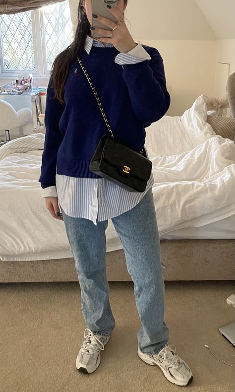 Jumper Shirt Outfit Women, Shirt Jumper Outfit, Shirt And Jumper Outfit, Jumper And Shirt Outfit, Navy Jumper Outfit, Navy Blue Sweater Outfit, Blue Sweater Outfit, Navy Jumper, College Outfit