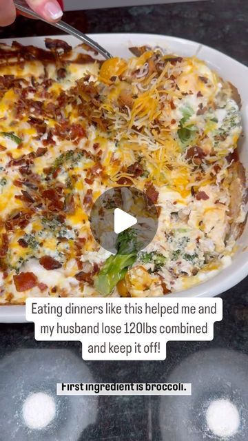 Jen Besecker on Instagram: "🥦 Healthy Dinner 🥘 that’s quick and easy to make!  Only takes 5 mins to prepare and 20 minutes to bake!  Protein packed and totally healthy!  Your family will love ❤️ it!  Comment “casserole” below ⬇️ for the full recipe and make sure to follow to see more delicious 😋 and healthy recipes!   #dinner #easymeals #healthylifestyle #healthyfood #weightlossjourney #casserole" Healthy Real Food Recipes, Easy Macro Dinner, Healthy Casserole Recipes Clean Eating, Healthy Pregnancy Dinners, Low Calorie Casserole Recipes, High Protein Family Dinners, Dinner Casseroles Healthy, Quick High Protein Dinner, Low Calorie High Protein Dinner