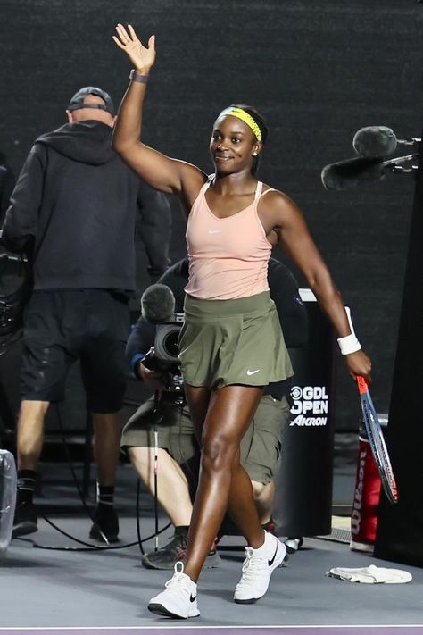 Sloane Stephens Tennis, Sloane Stephens, Black Glamour, Vintage Black Glamour, Sport Tennis, Womens Tennis, New Wallpaper, Vintage Black, Tennis