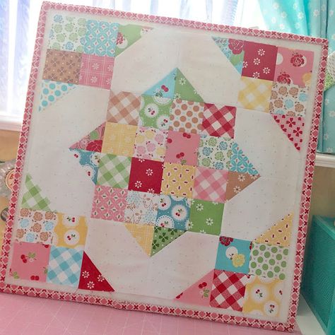 Lori Holt Scrappiness Is Happiness, Tiny Quilt Blocks, Crossroads Quilt, Block Quilts, Big Block Quilts, Mini Quilt Patterns, Creeper Minecraft, Lori Holt, Quilt Care