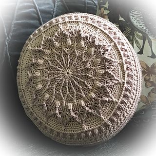 Crochet Pillow Patterns Free, Cushion Cover Pattern, Crochet Cushion Cover, Crochet Pillow Pattern, Crochet Mandala Pattern, Crochet Pillows, Crochet Cushions, Crochet Pillow, Crochet Mandala