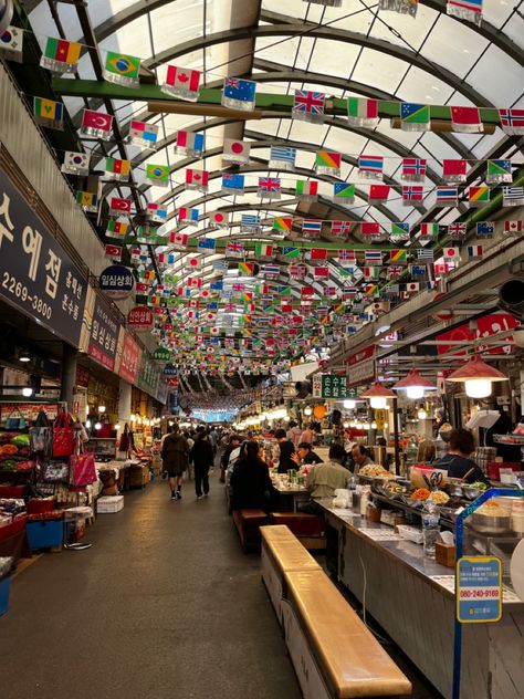 Korean Subway, Mandu Dumplings, Bean Pancakes, Gwangjang Market, Korean Glass Noodles, Korea Trip, Street Food Market, Spicy Korean, Glass Noodles