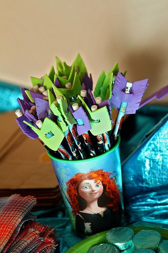 Rebelle Disney, Merida Birthday Party, Brave Birthday Party, Brave Movie, Braves Party, Brave Merida, Hunting Birthday, Valentine Boxes, Anna Birthday