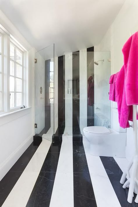 Marble Interior Design, Black And White Flooring, Bathroom Black And White, Zelda Fitzgerald, Striped Tile, Marble Interior, White Marble Floor, Striped Room, Bathroom Features