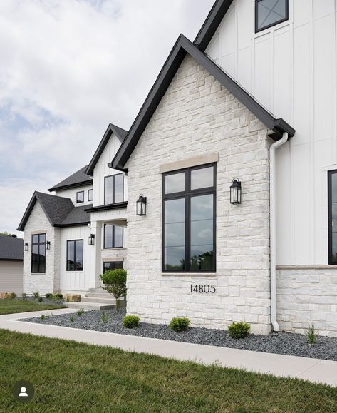 White Modern Exterior, Window Trim Design, White Brick House Exterior, Black Window Trim, Stucco And Stone Exterior, White Home Exterior, Stone Siding Exterior, Exterior Window Trim, White Facade