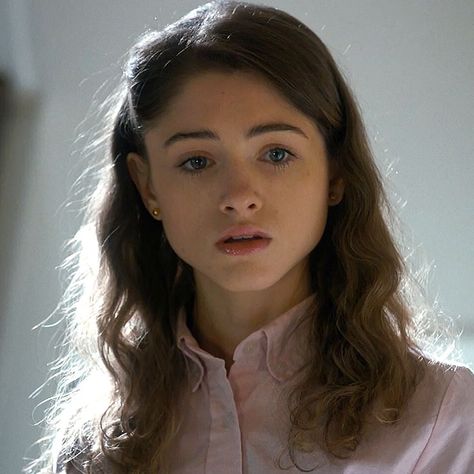 Nancy Wheeler S1, Nancy Wheeler Season 1, Nancy Wheeler Icons, Stranger Things Season 1, Nancy Wheeler Stranger Things, Stranger Things Icon, Natalia Dyer, Jonathan Byers, Nancy Wheeler