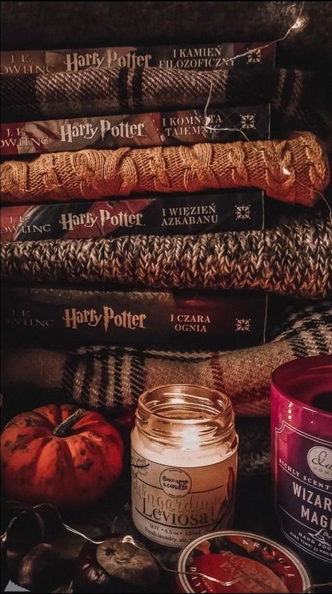 Cozy Fall Aesthetic Harry Potter, Hogwarts Fall Aesthetic Wallpaper, Fall Book Aesthetic Wallpaper, Autumn Harry Potter Aesthetic, Reading Aesthetic Autumn, Autumn Spooky Aesthetic, Autumn Aesthetic Harry Potter, Fall Aesthetic Harry Potter, Cozy Harry Potter Aesthetic