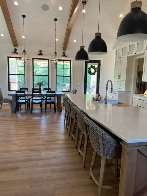 Texas Cabin, Barndo Interior, Barndominium Pictures, Barndominium Kitchen, Barndominium Home, Metal Building House, Buy Dirt, Barndominium Interior, Modern Farmhouse Ideas