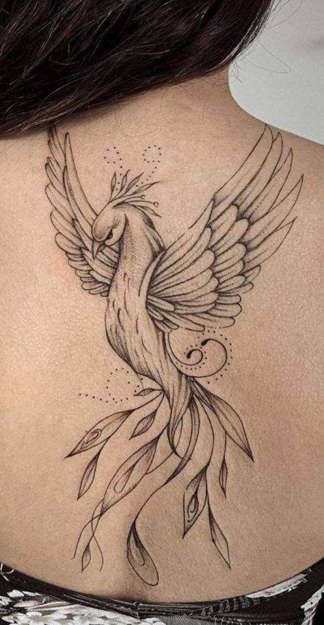 Bird Back Tattoos For Women, Phoenix Back Tattoo Women, Phönix Tattoo Women, Phoenix Back Tattoo, Fenix Tattoo, Phoenix Tattoo Feminine, Small Phoenix Tattoos, Phoenix Tattoos, Phoenix Tattoo Design