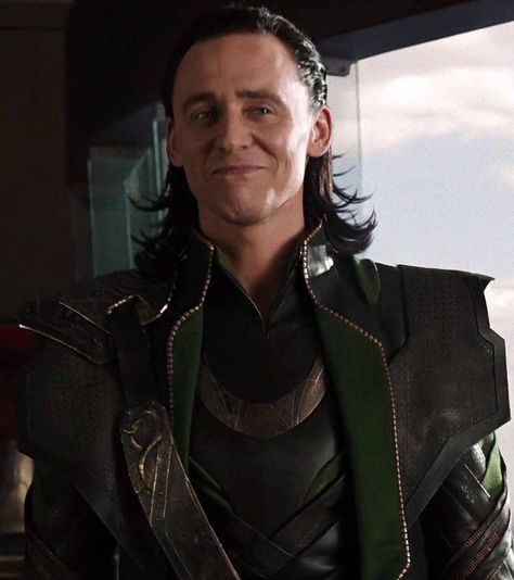 Loki Loki Smile, Loki Aesthetic, Thor 1, Loki God Of Mischief, Loki Avengers, Best Marvel Characters, Loki Marvel, Marvel Films, Loki Laufeyson