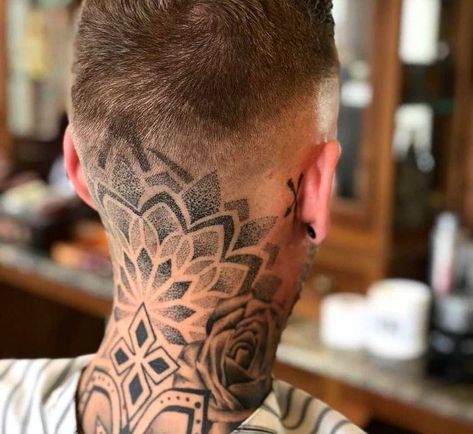 Mandala Back Neck Tattoo Men, Neck Mandala Tattoo Men, Back Neck Tattoo Mandala, Amazing Tattoo Ideas For Men, Back Head Tattoo Men, Mens Head Tattoo Ideas, Rear Neck Tattoo, Men Head Tattoo, Mandala Tattoo Back Of Neck